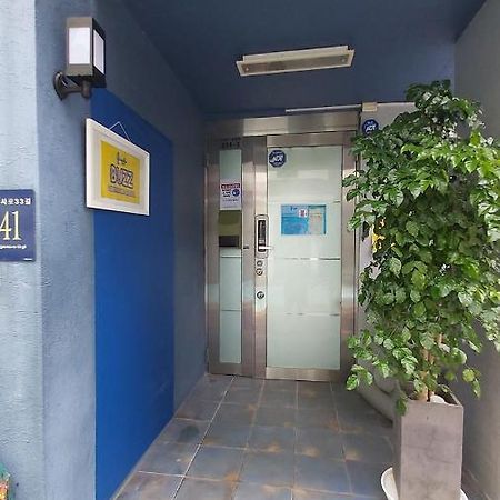 Buzz Guesthouse Hostel 首爾 外观 照片